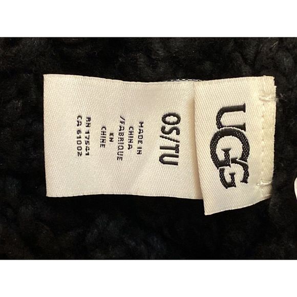 UGG Cable Knit Beanie In Black Womens One Size NWT - Picture 4 of 8